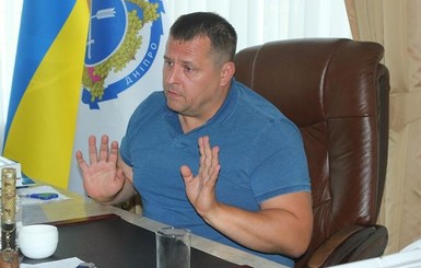 Филатов заявил, что за ним ходят 