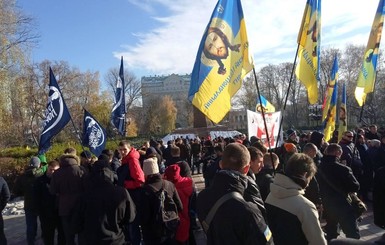 В Киеве протестуют против усыновления детей трансгендерами