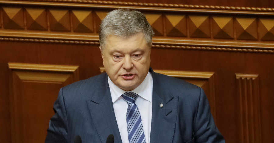 Порошенко поддержал введение военного положения: что это значит