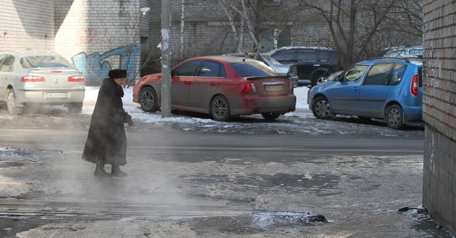 Чтобы не упасть на льду – выньте руки из карманов и носите с собой колготки