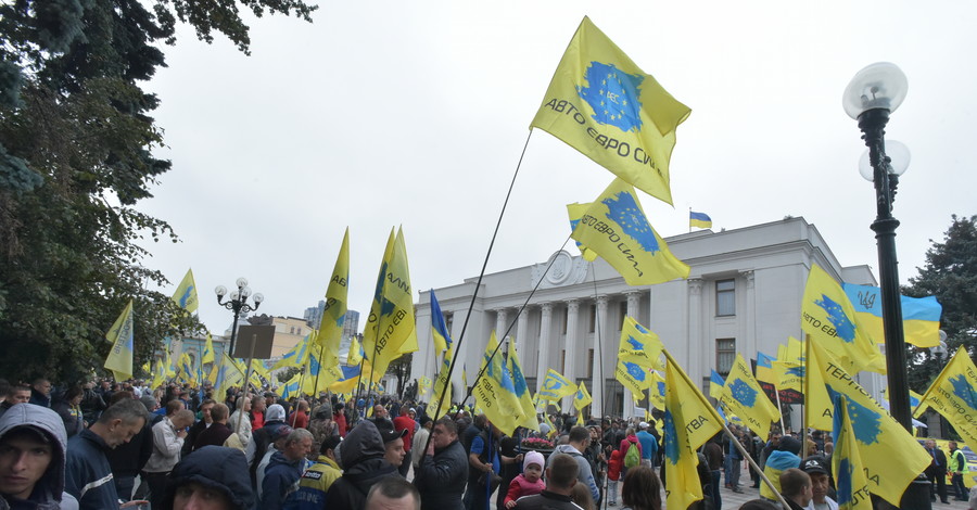 В Кабмине утвердили порядок растаможки 