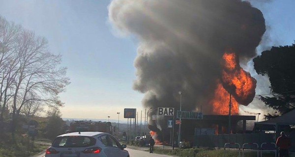 В Италии прогремел взрыв на заправке, есть жертвы