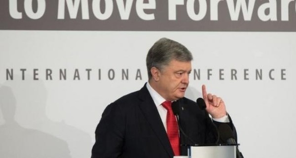 Порошенко разрешил доплатить пенсионерам почти 10,8 миллиарда гривен