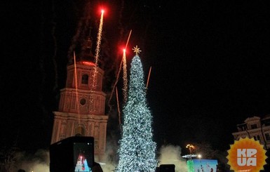 Зимняя магия в украинских городах: лучшие видео с высоты птичьего полета