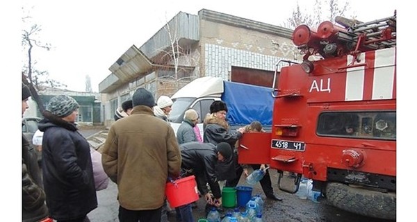 В Торецке отремонтировали водопровод, поврежденный из-за обстрелов