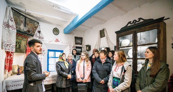 На Полтавщине студент превратил дом бабушки и деда в музей