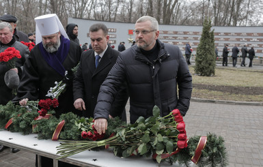 Александр Вилкул принял участие в праздновании 75-летия освобождения Кривого Рога от фашистских захватчиков