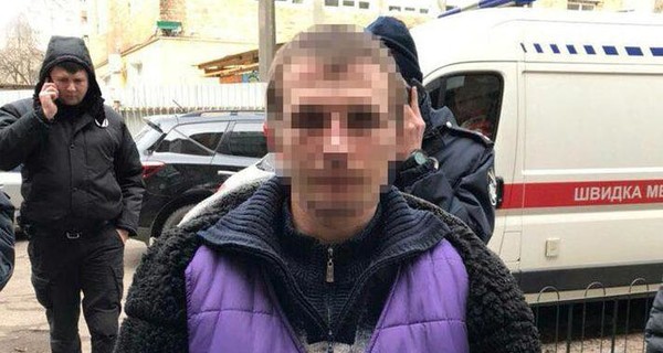 В Киеве убийца сам притворился мертвым, а потом сбежал, надев одежду жертвы