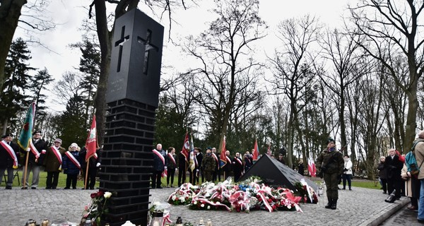 Во Львове возмущены польским памятником 