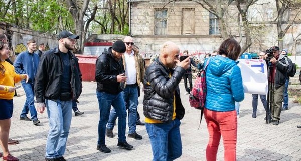 В Одессе киевского нардепа облили нечистотами 