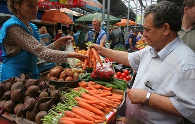 Почему лук стоит дороже бананов