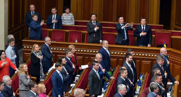 В новой Верховной Раде может стать больше женщин и молодежи