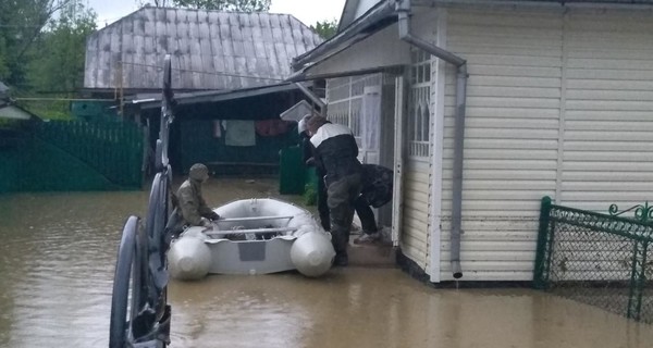 На западе Украины затопило 