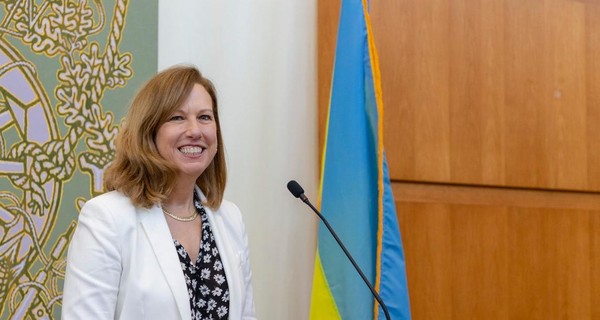 Дипмиссию США в Украине возглавила Кристина Квин