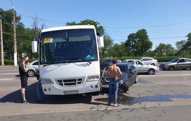 Младшая дочь Анатолия Гриценко попала в аварию