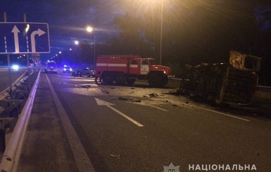 На Киевщине в ДТП заживо сгорели двое военнослужащих