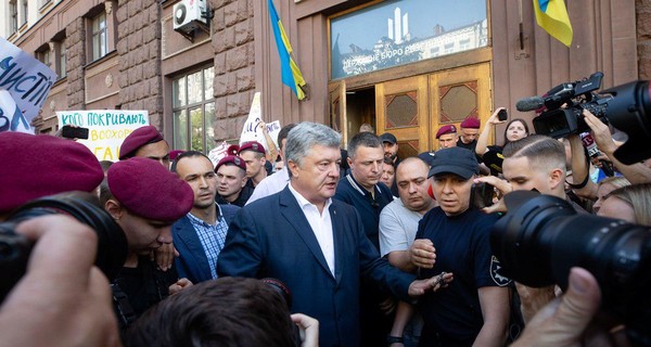 Порошенко против детектора лжи: публике нравится, юристы не одобряют