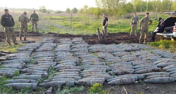 Опытные саперы новичкам в зоне ООС: Если рванет – больно не будет