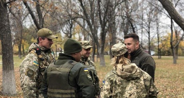 Нацкорпус прорвался в Золотое с боем: разведение сил снова под угрозой срыва