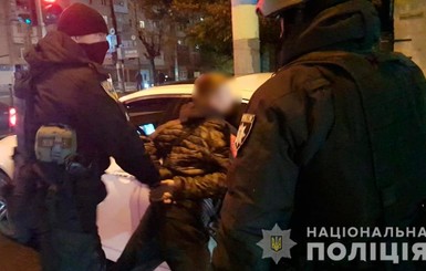 В Черновицкой области банда покупала машины и цифровую технику за фальшивые деньги