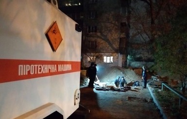 В Киеве возле Шулявского моста изъяли более сотни снарядов