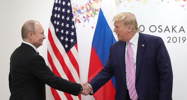 В Белом доме заявили, что Трамп провел телефонный разговор с Путиным