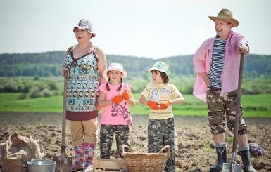 Актеры молчат, а фанаты в шоке: в Беларуси снимают продолжение “Сватов”