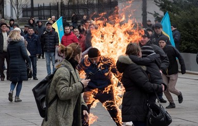 Самоподжог под Офисом президента: стало известно состояние Александра Бурлакова