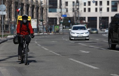  В прибыли таксисты, курьеры и репетиторы: кто и как зарабатывает на карантине