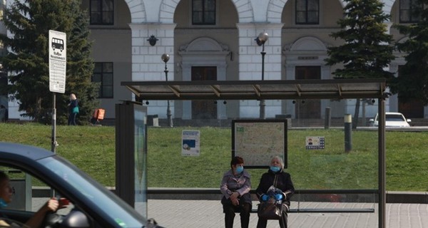 На Львовщине суд оштрафовал мужчину, который вышел из дома на следующий день после приезда из-за границы