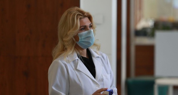 Коронавирус в Украине: в правительстве задумались над регулярным тестированием медиков