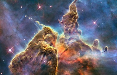 30 лет телескопу Hubble: лучшие и яркие снимки Вселенной 