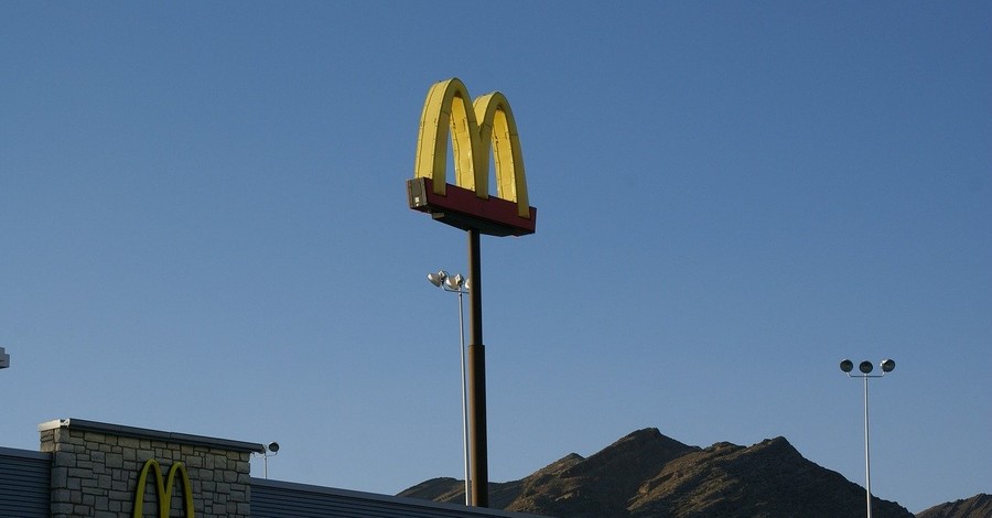 В Тернополе закрыли McDonald's на время карантина, а на Эпицентр составили админпротокол