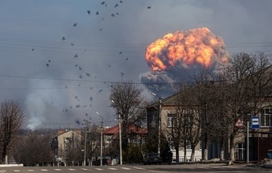 В ГПУ назвали основные версии взрывов на складах в Балаклее