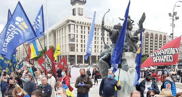 Полиция Киева не нашла нарушений на акции противников Зеленского