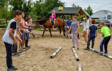 В Минздраве рассказали, когда заработают летние лагеря и рестораны 