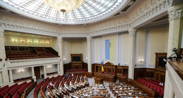 Жизнь после парламента: кем работают и сколько зарабатывают Савченко, Ляшко и сын Порошенко