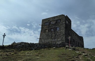 На западе и в Одессе - град и ливни, а на востоке - 36-градусная жара