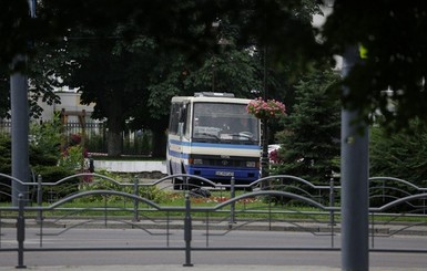 Луцкий террорист открыл огонь на просьбу полицейского отпустить ребенка