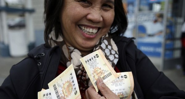 Реклама. Powerball США разыграет $169 миллионов в эту среду, украинцы могут официально участвовать в лотерее