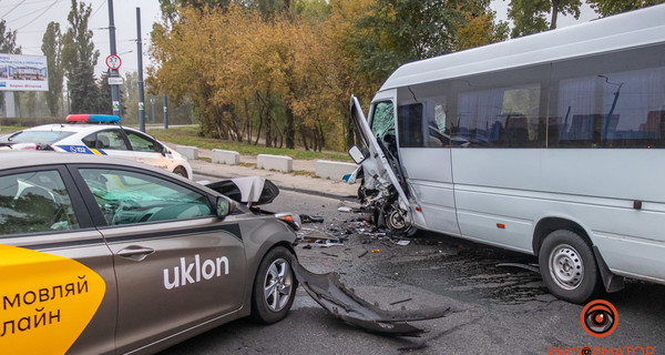 В Днепре таксист устроил ДТП, уснув за рулем: пострадали 6 человек