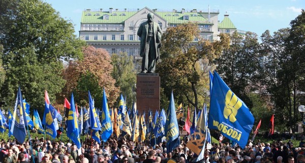 Как в Киеве проходит Марш УПА во время пандемии коронавируса