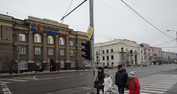 Рождаемость упала, зато приехали военные: сколько на самом деле в Донецке живет людей? 