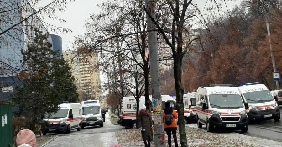 Врачи в травмпунктах Киева: Разговаривать некогда. У нас масса пострадавших