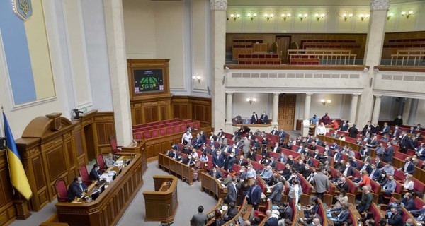 Рада ввела премии за ВНО по 100 тысяч гривен