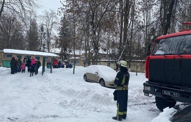 В Киеве произошел пожар в детском саду, эвакуировали более сотни детей