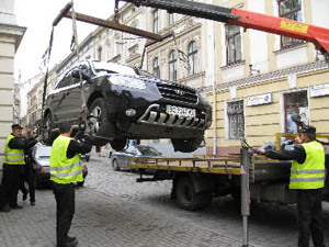 Эвакуаторами заинтересовалась служба безопасности 