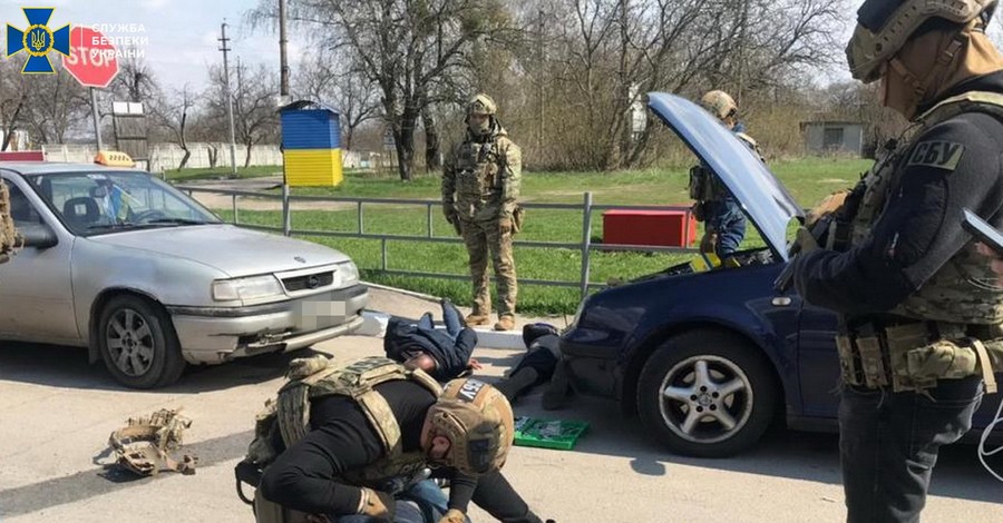 СБУ задержала организатора преступной группы, которая подделывала паспорта стран Евросоюза