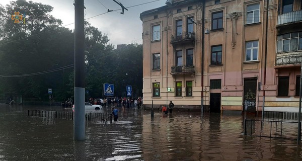 В Украине из-за непогоды опаздывают восемь поездов