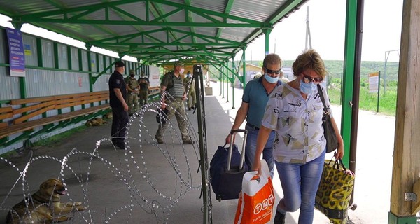 Жителям ОРДЛО отменили штрафы на границе: не всем и не навсегда